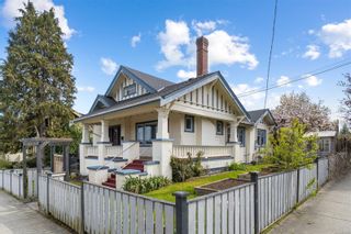Photo 1: 697 Wentworth St in Nanaimo: Na Old City House for sale : MLS®# 960039