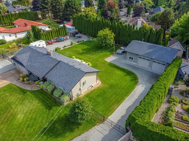 Main Photo: 175 MICHAEL Way in Kamloops: Rayleigh House for sale : MLS®# 171802