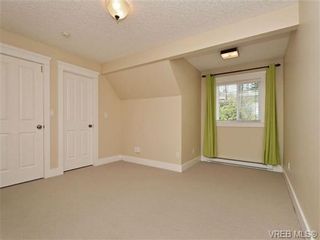 Photo 16: 1965 W Burnside Rd in VICTORIA: VR Hospital House for sale (View Royal)  : MLS®# 701142