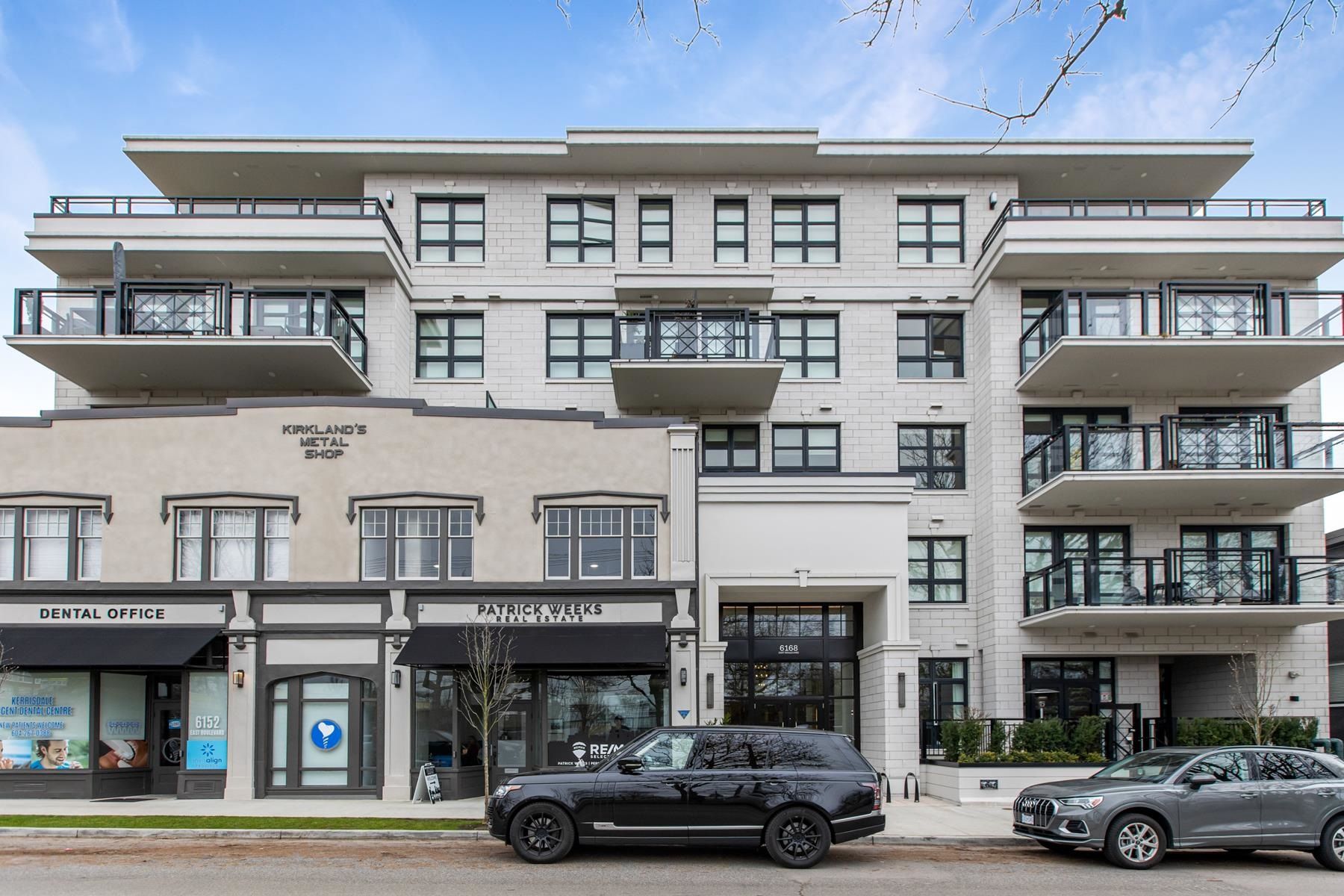 Main Photo: 404 6168 EAST BOULEVARD in Vancouver: Kerrisdale Condo for sale in "THE KIRKLAND" (Vancouver West)  : MLS®# R2646633