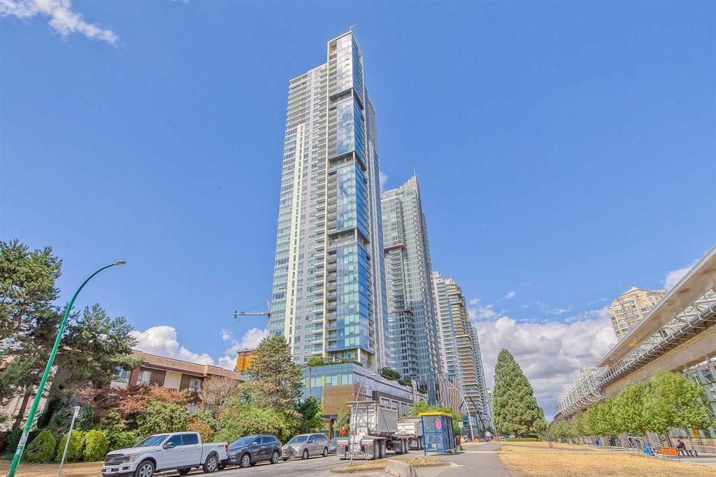 Main Photo: 305 6461 TELFORD Avenue in Burnaby: Metrotown Condo for sale (Burnaby South)  : MLS®# R2633837