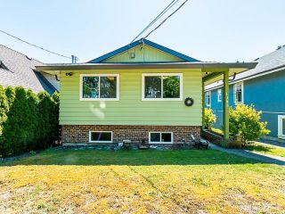 Photo 3: 1408 HAMILTON Street in New Westminster: West End NW House for sale in "WEST END" : MLS®# R2705993