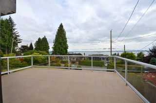 Photo 2: 2373 OTTAWA AVE in West Vancouver: Dundarave House for sale : MLS®# R2058810