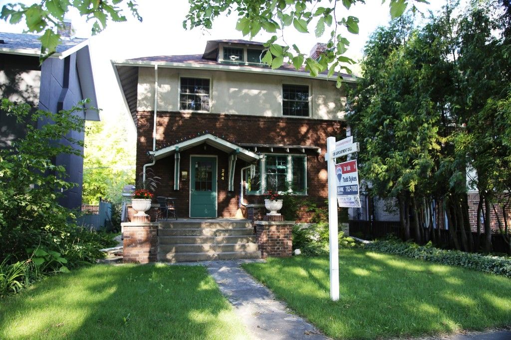 Photo 1: Photos: 244 Garfield Street in Winnipeg: Wolseley Single Family Detached for sale (5B)  : MLS®# 1622432