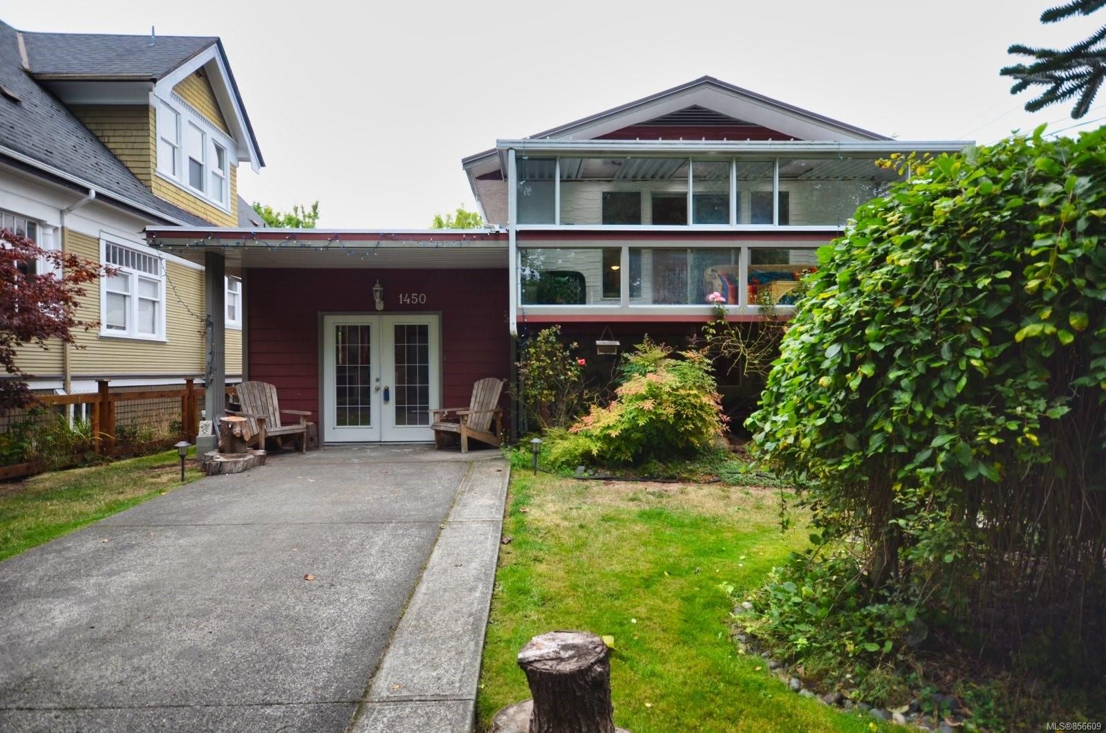 Main Photo: 1450 Hamley St in Victoria: Vi Fairfield West House for sale : MLS®# 856609