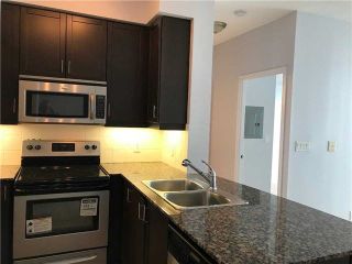 Photo 3: 2201 90 Absolute Avenue in Mississauga: City Centre Condo for lease : MLS®# W4223288