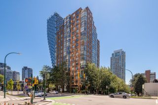 Photo 2: 303 888 PACIFIC Street in Vancouver: Yaletown Condo for sale in "PACIFIC PROMENADE" (Vancouver West)  : MLS®# R2711287