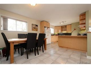 Photo 16: 1282 Geric Pl in VICTORIA: SW Strawberry Vale House for sale (Saanich West)  : MLS®# 728535