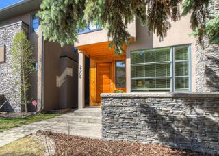 Photo 2: 2306 3 Avenue NW in Calgary: West Hillhurst Detached for sale : MLS®# A1100228