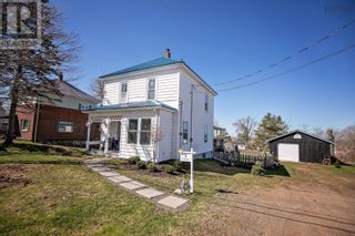 Main Photo: 5 Princess Street in Springhill: House for sale : MLS®# 202408530