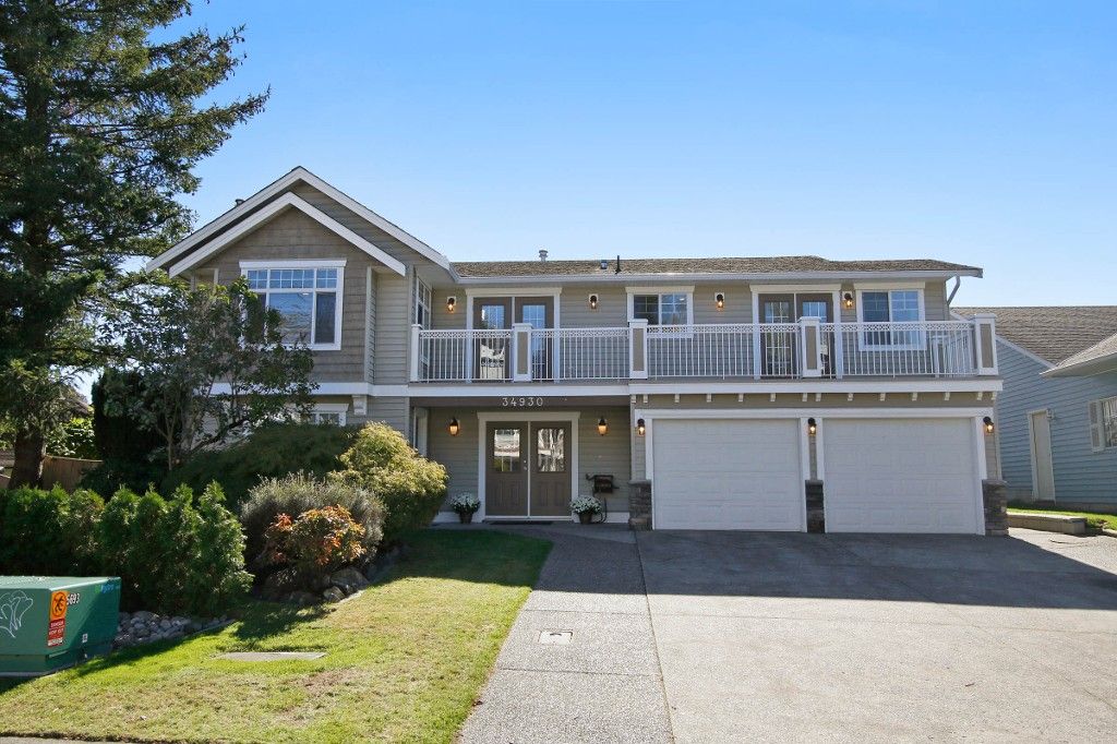 Main Photo: 34930 MT BLANCHARD Drive in Abbotsford: Abbotsford East House for sale : MLS®# R2110634