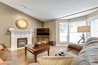 Photo 13: 25 Strathearn Gardens SW in Calgary: Strathcona Park Semi Detached for sale : MLS®# A1166105