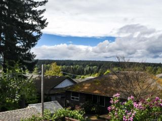 Photo 4: 1234 Denis Rd in CAMPBELL RIVER: CR Campbell River Central House for sale (Campbell River)  : MLS®# 786719