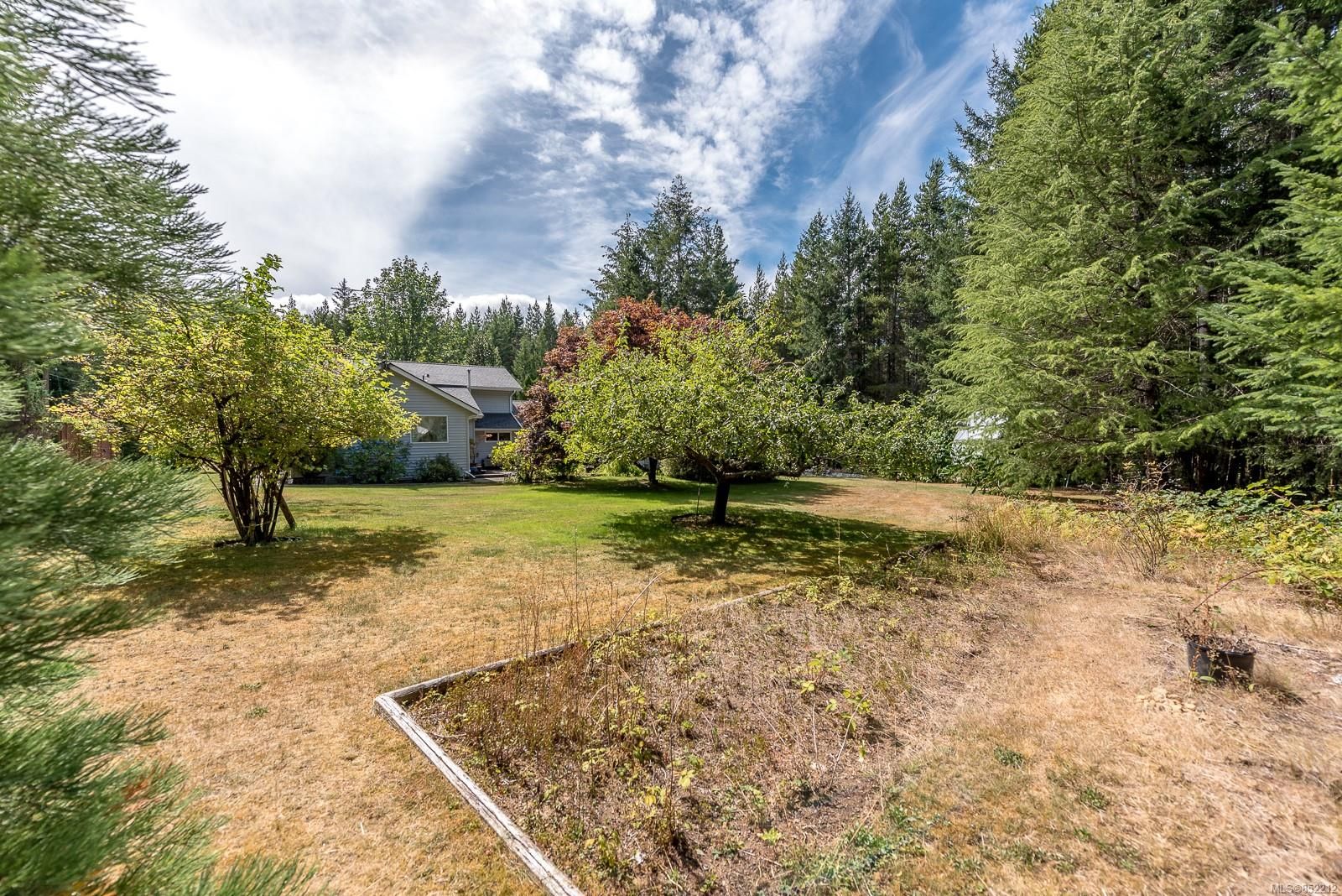 Photo 12: Photos: 4735 Anderson Ave in Bowser: PQ Bowser/Deep Bay House for sale (Parksville/Qualicum)  : MLS®# 852212