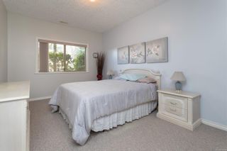 Photo 24: 875 Royal Oak Dr in Saanich: SE Broadmead Half Duplex for sale (Saanich East)  : MLS®# 952839