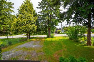 Photo 3: 14217 GROSVENOR Road in Surrey: Bolivar Heights House for sale (North Surrey)  : MLS®# R2701568