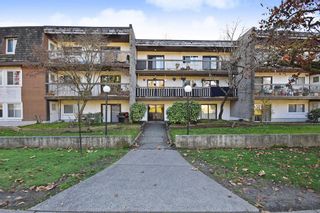 Photo 1: 311 33870 FERN Street in Abbotsford: Central Abbotsford Condo for sale in "Fernwood Manor" : MLS®# R2420512