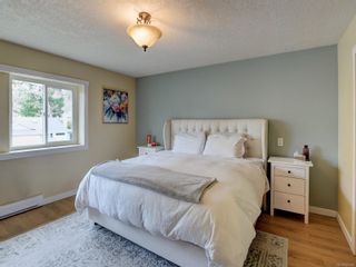 Photo 8: 1017 Southover Lane in Saanich: SE Broadmead House for sale (Saanich East)  : MLS®# 921969