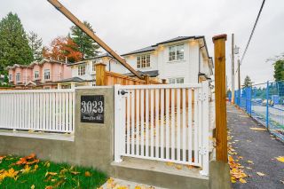 Photo 2: 3023 DOUGLAS Road in Burnaby: Central BN 1/2 Duplex for sale (Burnaby North)  : MLS®# R2629043