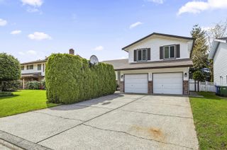 Photo 2: 2905 GLENSHIEL Drive in Abbotsford: Abbotsford East House for sale : MLS®# R2880109
