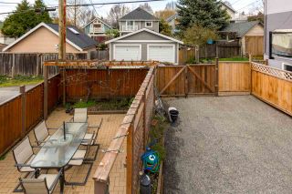 Photo 17: 1951 E 3RD Avenue in Vancouver: Grandview VE House for sale in "COMMERCIAL DRIVE" (Vancouver East)  : MLS®# R2300010