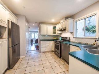 Photo 11: 2057 E 5TH Avenue in Vancouver: Grandview Woodland 1/2 Duplex for sale (Vancouver East)  : MLS®# R2407601