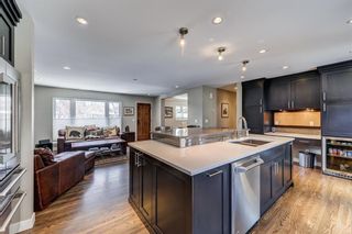 Photo 10: 86 Wedgewood Drive SW in Calgary: Wildwood Detached for sale : MLS®# A2031785