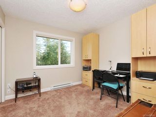 Photo 12: 1042 Whitney Crt in Langford: La Happy Valley House for sale : MLS®# 688665
