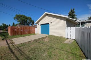 Photo 35: 2081 102nd Street in North Battleford: Centennial Park Residential for sale : MLS®# SK934514