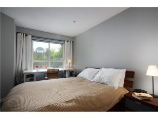 Photo 9: # 306 8495 JELLICOE ST in Vancouver: Fraserview VE Condo for sale (Vancouver East)  : MLS®# V1026912