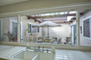Photo 3: SAN DIEGO Townhouse for sale : 3 bedrooms : 4415 Collwood Lane