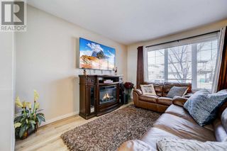 Photo 9: 786 Silkstone Close W in Lethbridge: House for sale : MLS®# A2126610