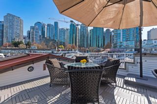 Photo 20: C38 1525 COAL HARBOUR Quay in Vancouver: Coal Harbour House for sale in "TIMBERWIND" (Vancouver West)  : MLS®# R2870045