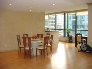 Photo 3: 2001 1239 W GEORGIA Street in Vancouver: Coal Harbour Condo for sale (Vancouver West)  : MLS®# V924962