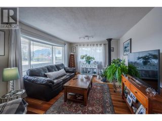 Photo 4: 1298 Government Street in Penticton: House for sale : MLS®# 10309959