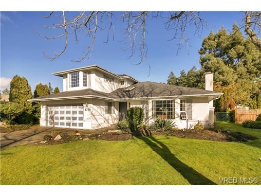 Main Photo: 4700 Sunnymead Way in VICTORIA: SE Sunnymead House for sale (Saanich East)  : MLS®# 722127