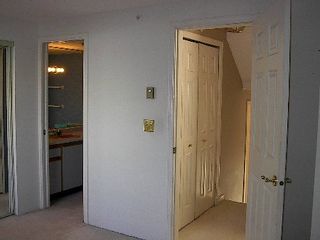 Photo 11: 2 BR in Fairview