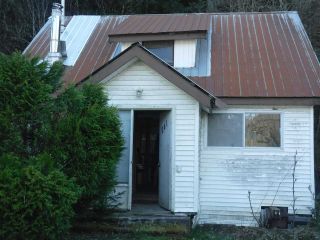 Photo 3: 261 MACKENZIE Highway in Bella Coola: Bella Coola/Hagensborg House for sale (Williams Lake (Zone 27))  : MLS®# R2567138