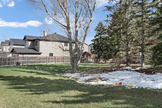 Photo 2: 121 Bridleridge Heights SW in Calgary: Bridlewood Detached for sale : MLS®# A2129023