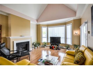 Photo 2: 310 8680 LANSDOWNE Road in Richmond: Brighouse Condo for sale in "MARQUISE ESTATES" : MLS®# V1062053
