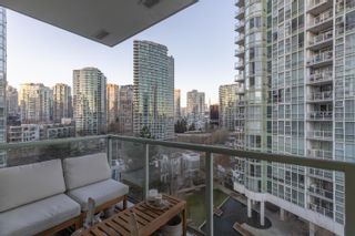 Photo 6: 1003 1099 MARINASIDE Crescent in Vancouver: Yaletown Condo for sale in "Marinaside Resorts" (Vancouver West)  : MLS®# R2865176