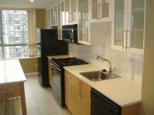 Photo 5: Photos: 1225 RICHARDS Street in Vancouver: Downtown VW Condo for sale in "EDEN" (Vancouver West)  : MLS®# V593609