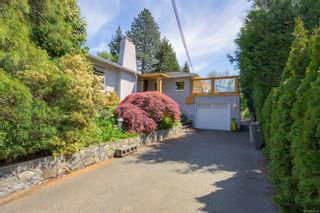 Photo 1: 1135 Reynolds Rd in Saanich: SE Maplewood House for sale (Saanich East)  : MLS®# 931210