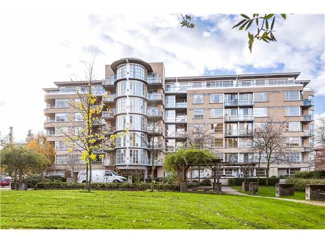 Main Photo: # 201 2655 CRANBERRY DR in Vancouver: Kitsilano Condo for sale (Vancouver West)  : MLS®# V1036126