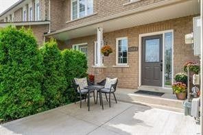 Photo 2: 412 Rannie Road W in Newmarket: Summerhill Estates House (2-Storey) for lease : MLS®# N5845741