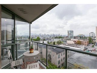 Photo 6: 705 2288 PINE Street in Vancouver: Fairview VW Condo for sale in "THE FAIRVIEW" (Vancouver West)  : MLS®# V1142280