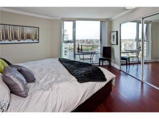 Photo 7: 3002 455 BEACH Crescent in Vancouver: Yaletown Condo for sale in "PARK WEST ONE" (Vancouver West)  : MLS®# V949559