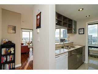 Photo 4: # 2502 939 EXPO BV in Vancouver: Yaletown Condo for sale (Vancouver West)  : MLS®# V1040268
