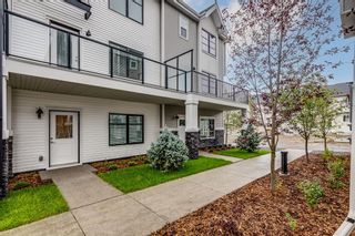 Photo 2: 402 14225 1 Street NW in Calgary: Carrington Row/Townhouse for sale : MLS®# A2068448
