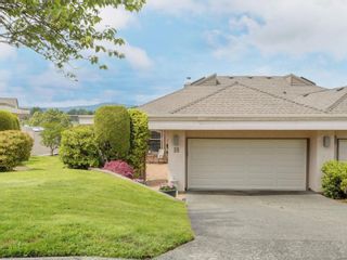 Photo 2: 18 4318 Emily Carr Dr in Saanich: SE Broadmead Row/Townhouse for sale (Saanich East)  : MLS®# 906989